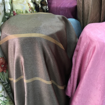 ผ้าม่าน การเลือกสีเรียกทรัพย์เข้ากระเป๋า บทความผ้าม่านพาหุรัด