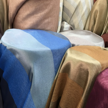 ผ้าม่าน การเลือกสีเรียกทรัพย์เข้ากระเป๋า บทความผ้าม่านพาหุรัด